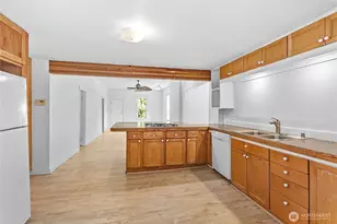 2140 Harris Ave, Bellingham, WA 98225 - Photo 11