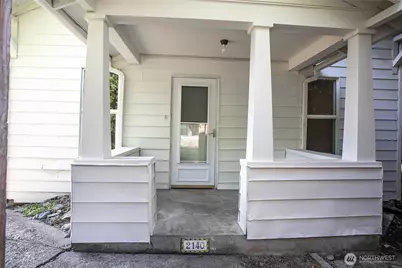 2140 Harris Avenue, Bellingham, WA 98225 - Photo 3