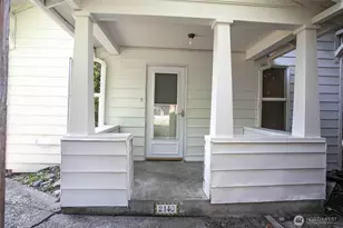 2140 Harris Ave, Bellingham, WA 98225 - Photo 3