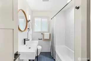 210 N 115th St, Seattle, WA 98133 - Photo 17