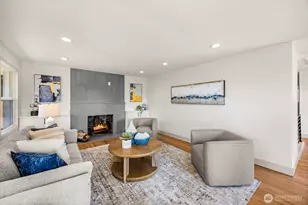 210 N 115th St, Seattle, WA 98133 - Photo 7