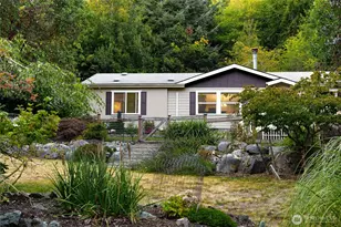 7037 Holiday Blvd, Anacortes, WA 98221 - Photo 3