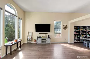 10247 Hamilton Pl NW, Silverdale, WA 98383 - Photo 13