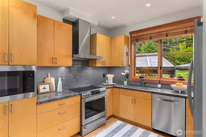 722 NE Vineyard Lane #L102, Bainbridge Island, WA 98110 - Photo 13