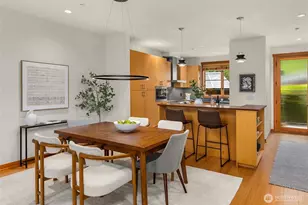722 NE Vineyard Ln, Bainbridge Island, WA 98110 - Photo 11