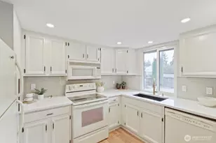 15304 SE 179th Street S, Renton, WA 98058 - Photo 9