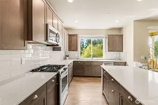 7913 39th Pl NE, Marysville, WA 98270 - Photo 9