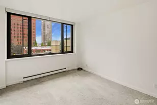 2100 3rd Ave, Seattle, WA 98121 - Photo 21