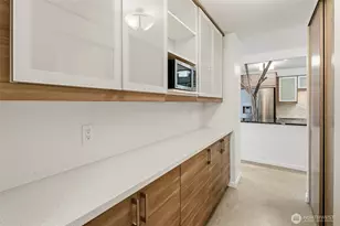 2100 3rd Ave, Seattle, WA 98121 - Photo 7