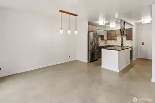 2100 3rd Ave, Seattle, WA 98121 - Photo 9