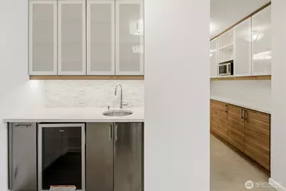 2100 3rd Avenue #602, Seattle, WA 98121 - Photo 3