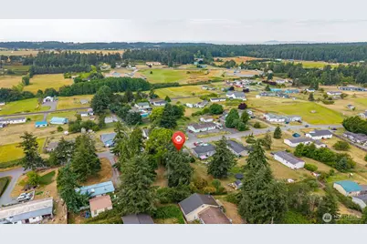 1012 Shawn Avenue, Oak Harbor, WA 98277 - Photo 3