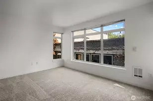 1610 Belmont Ave, Seattle, WA 98122 - Photo 3
