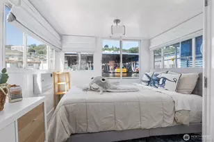 2040 Westlake Ave N, Seattle, WA 98109 - Photo 15