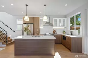 121 N 136th St, Seattle, WA 98133 - Photo 5