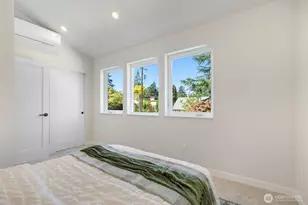 121 N 136th St, Seattle, WA 98133 - Photo 27