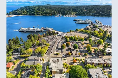 125 Ferncliff Avenue NE #E242, Bainbridge Island, WA 98110 - Photo 19