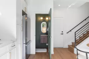 123 N 136th St, Seattle, WA 98133 - Photo 15