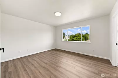 6521 26th St NE, Tacoma, WA 98422 - Photo 9