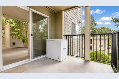 28307 18th Avenue S #B201, Federal Way, WA 98003 - Photo 9