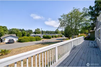 24307 Birch Place, Ocean Park, WA 98640 - Photo 17