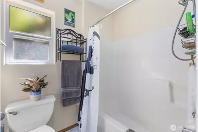 6260 Alexis Drive NE, Bremerton, WA 98311 - Photo 19