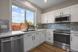 6527 Francis Ave SE, Auburn, WA 98092 - Photo 11