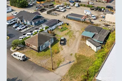 1642 3rd Street, Enumclaw, WA 98022 - Photo 9