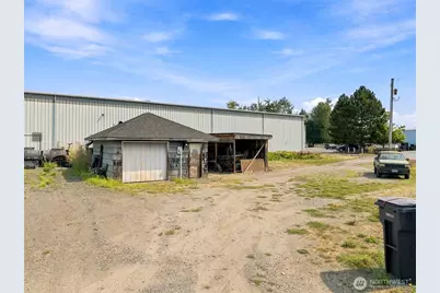 1642 3rd Street, Enumclaw, WA 98022 - Photo 3