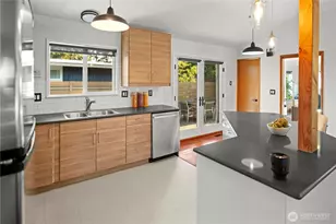 263 N 171st St, Shoreline, WA 98133 - Photo 11