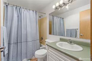 23339 Cedar Way, Mountlake Terrace, WA 98043 - Photo 17