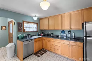 3020 NW 60th St, Seattle, WA 98107 - Photo 5