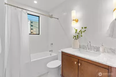 4011 SW Maryland Place, Seattle, WA 98116 - Photo 15