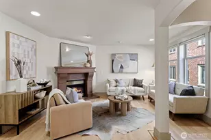 4423 Phinney Ave N, Seattle, WA 98103 - Photo 3