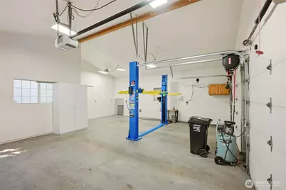 10532 Evanston Avenue N, Seattle, WA 98133 - Photo 35