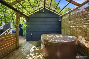 10532 Evanston Ave N, Seattle, WA 98133 - Photo 39