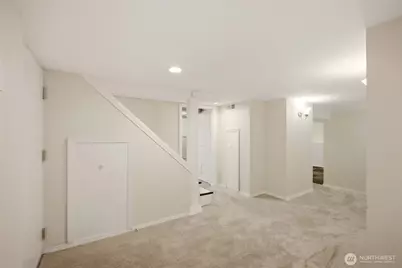 10532 Evanston Avenue N, Seattle, WA 98133 - Photo 19