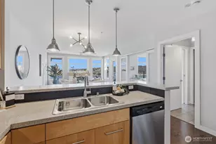 655 Crockett St, Seattle, WA 98109 - Photo 11