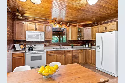 71509 NE Old Cascade Highway, Skykomish, WA 98288 - Photo 15