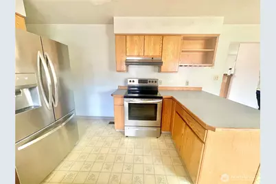 610 SW Front Avenue, Castle Rock, WA 98611 - Photo 5