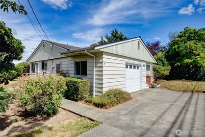 17483 Peterson Road, Burlington, WA 98233 - Photo 3