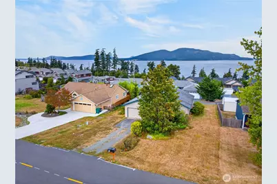 3812 W 3rd Street, Anacortes, WA 98221 - Photo 25