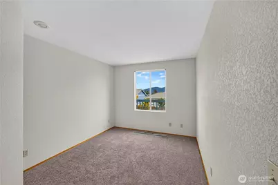 3812 W 3rd Street, Anacortes, WA 98221 - Photo 9