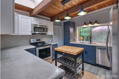 1788 Cliff Road, Point Roberts, WA 98281 - Photo 9