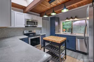 1788 Cliff Rd, Point Roberts, WA 98281 - Photo 9