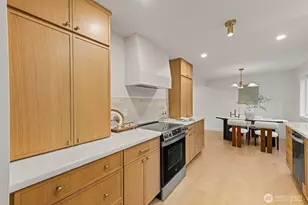 16301 Wallingford Ave N, Shoreline, WA 98133 - Photo 9