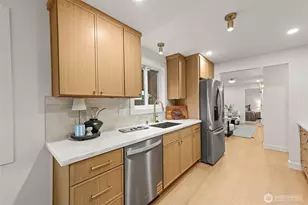 16301 Wallingford Ave N, Shoreline, WA 98133 - Photo 11