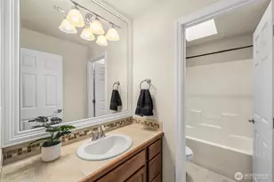 28616 239th Pl SE, Maple Valley, WA 98038 - Photo 35