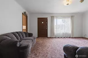 514 Violet Meadow St S, Tacoma, WA 98444 - Photo 5
