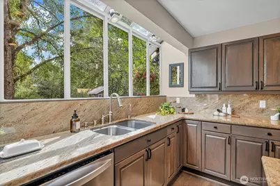 18817 NE 157th Street, Woodinville, WA 98072 - Photo 17